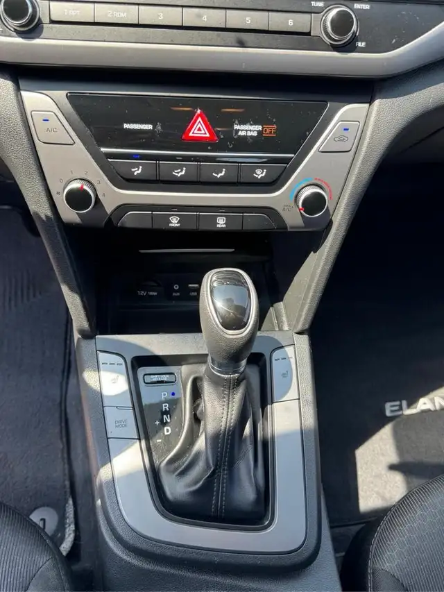 2017 Hyundai Elantra AS IS SPECIAL, LE, SEDAN, AUTO, 4 CYL - Photo 14
