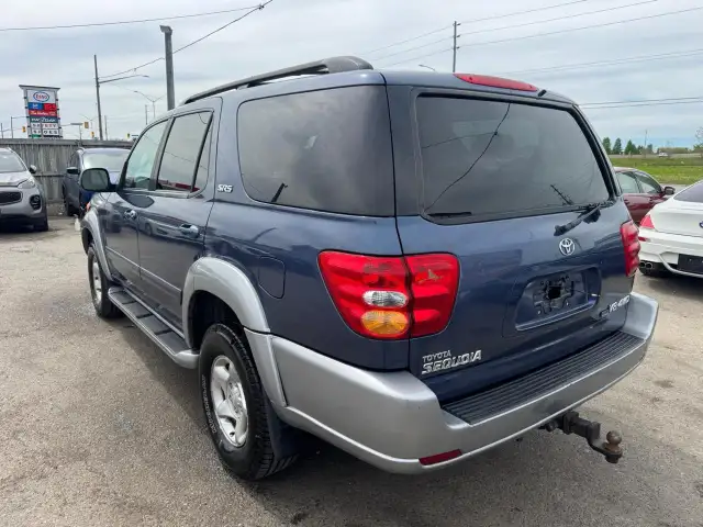 2001 Toyota Sequoia AS IS, SR5, WELL SERVICED, NO ACCIDENTS - Photo 3