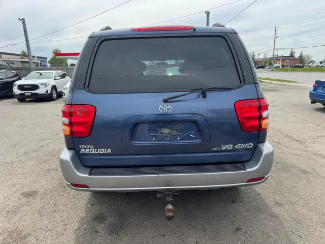 2001 Toyota Sequoia AS IS, SR5, WELL SERVICED, NO ACCIDENTS - Photo 4
