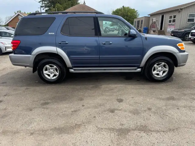 2001 Toyota Sequoia AS IS, SR5, WELL SERVICED, NO ACCIDENTS - Photo 6