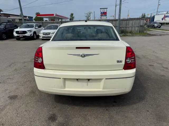 2008 Chrysler 300 AS IS, WELL MAINTAINED, NO ACCIDENTS, HAS RUST - Photo 4