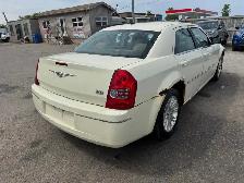 2008 Chrysler 300 AS IS, WELL MAINTAINED, NO ACCIDENTS, HAS RUST - Photo 5