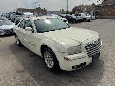 2008 Chrysler 300 AS IS, WELL MAINTAINED, NO ACCIDENTS, HAS RUST - Photo 7