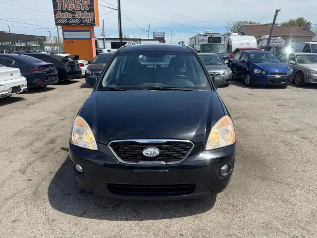 2012 Kia Rondo AS IS, EX, RUNS AND DRIVES WELL, HAS RUST - Photo 8