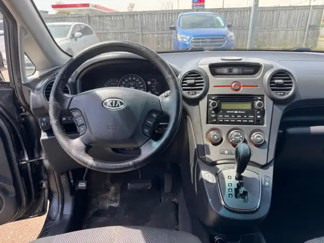 2012 Kia Rondo AS IS, EX, RUNS AND DRIVES WELL, HAS RUST - Photo 12