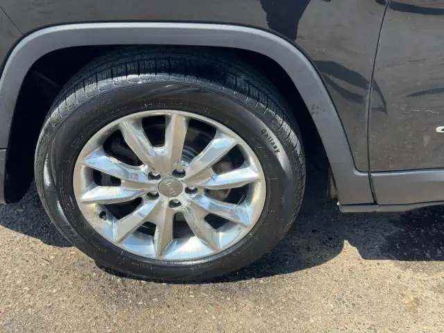 2014 Jeep Cherokee LIMITED, LEATHER, 4 CYL, ALLOYS, AS IS SPECIA - Photo 17