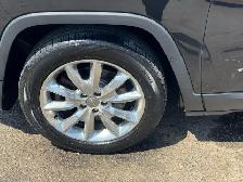 2014 Jeep Cherokee LIMITED, LEATHER, 4 CYL, ALLOYS, AS IS SPECIA - Photo 17
