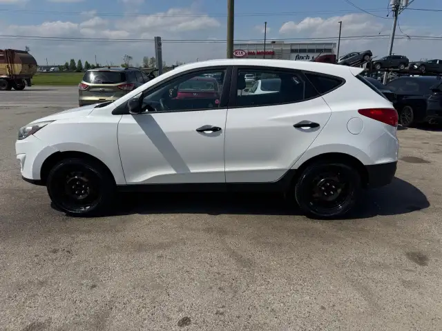 2015 Hyundai Tucson GL, SUV, MANUAL, ONLY 115KMS, 4 CYL, CERTIFI - Photo 2