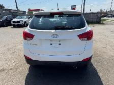 2015 Hyundai Tucson GL, SUV, MANUAL, ONLY 115KMS, 4 CYL, CERTIFI - Photo 4