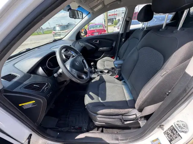 2015 Hyundai Tucson GL, SUV, MANUAL, ONLY 115KMS, 4 CYL, CERTIFI - Photo 9