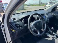 2015 Hyundai Tucson GL, SUV, MANUAL, ONLY 115KMS, 4 CYL, CERTIFI - Photo 11