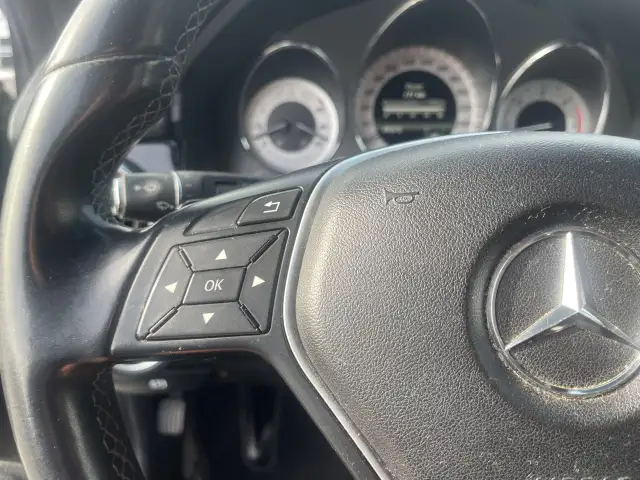 2013 Mercedez-Benz glk 250 bluetec - Photo 9