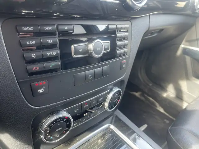 2013 Mercedez-Benz glk 250 bluetec - Photo 12