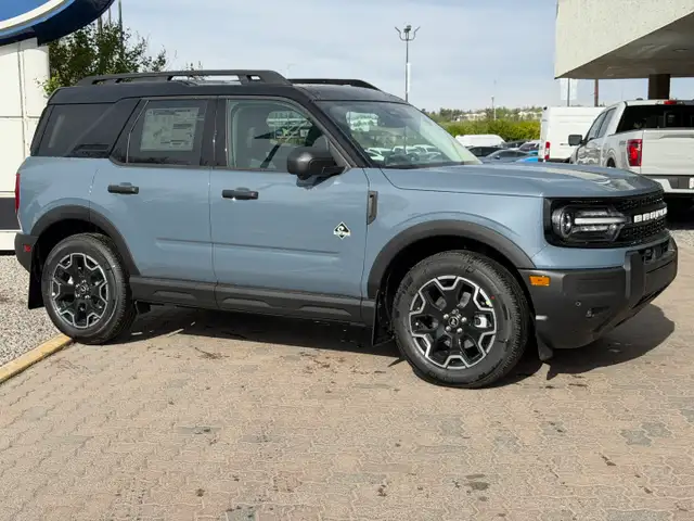 2026 Ford Bronco Sport OUTER BANKS | OUTER BANKS TECH PACKAGE | - Photo 2
