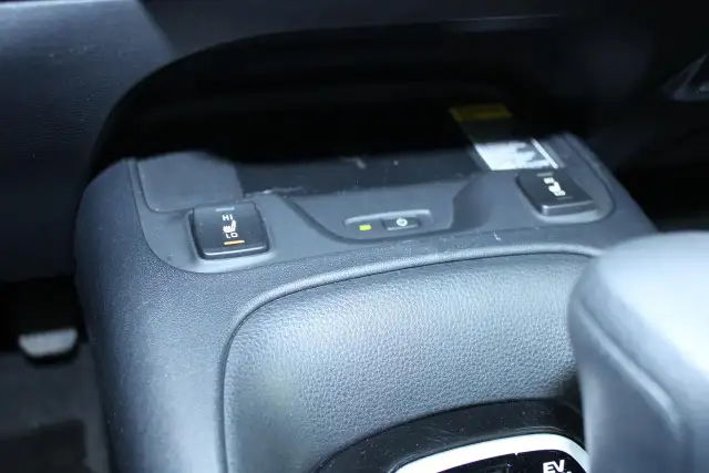 2026 Toyota Corolla Hybrid SE CVT AWD - Photo 4