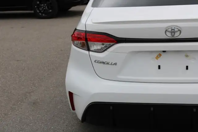2026 Toyota Corolla Hybrid SE CVT AWD - Photo 13