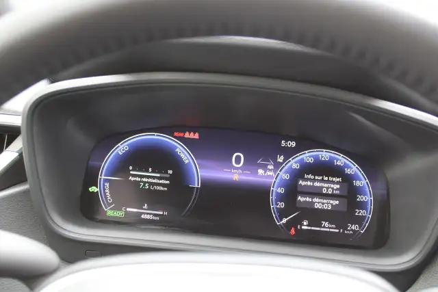 2026 Toyota Corolla Hybrid SE CVT AWD - Photo 19
