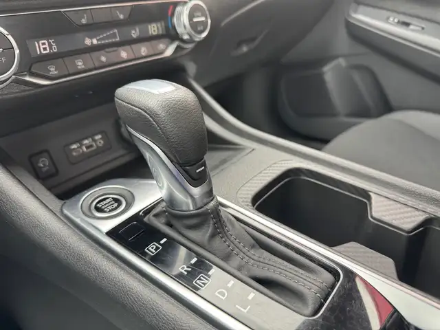 2024 Nissan Sentra SV - Photo 14