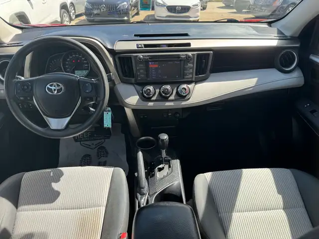 2013 Toyota RAV4 LE - Photo 7
