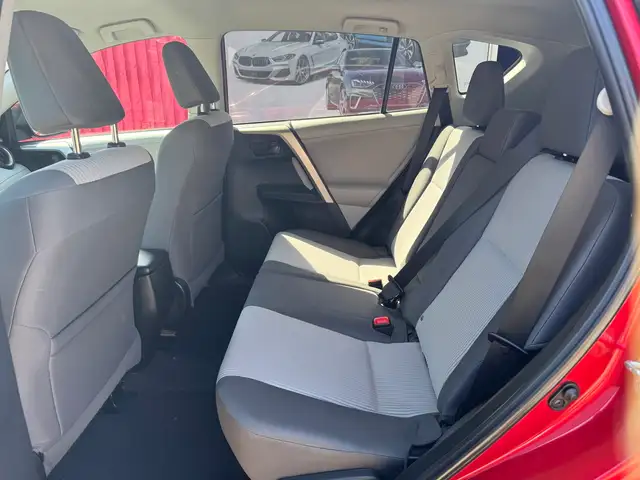 2013 Toyota RAV4 LE - Photo 15