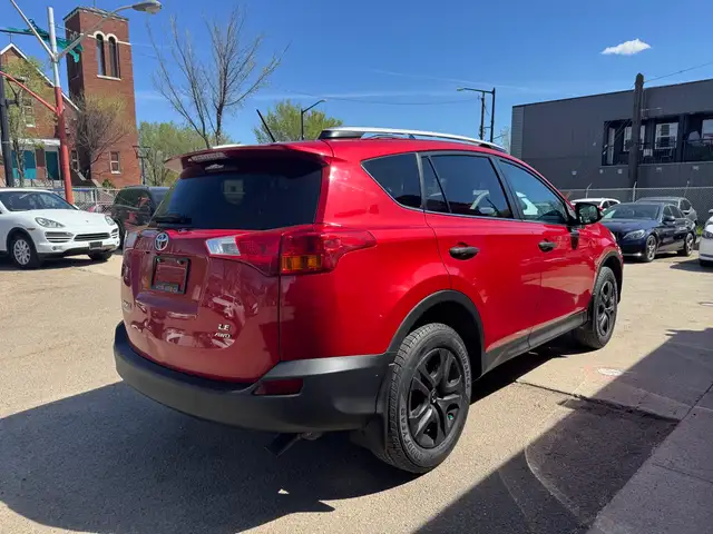 2013 Toyota RAV4 LE - Photo 16