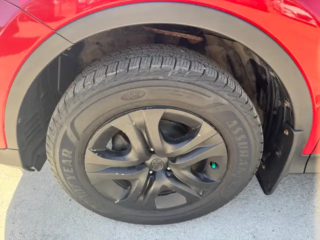 2013 Toyota RAV4 LE - Photo 20