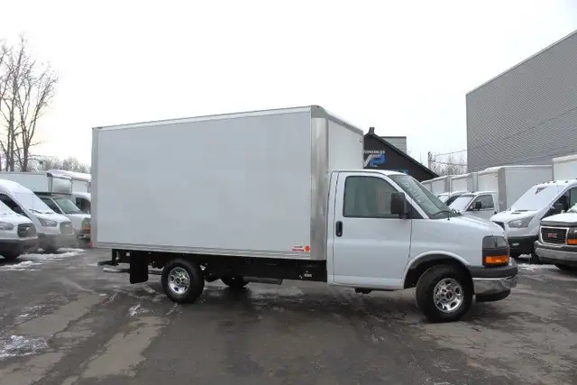 2025 GMC Savana CUBE 14 PIEDS ROUE SIMPLE / 6.6 LITRES / CAMION - Photo 17
