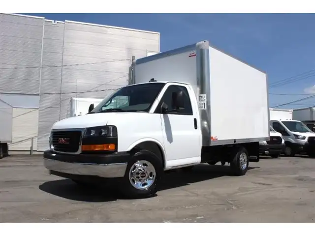 2025 GMC Savana CUBE 12 PIEDS ROUE SIMPLE 6.6 LITRES 117 KM / CA - Photo 7