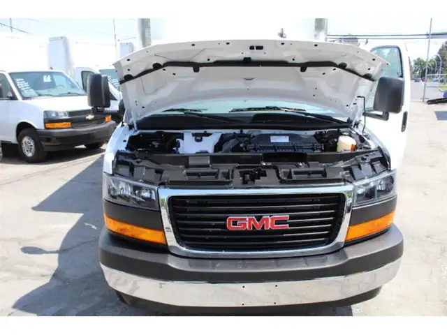 2025 GMC Savana CUBE 12 PIEDS ROUE SIMPLE 6.6 LITRES 117 KM / CA - Photo 16