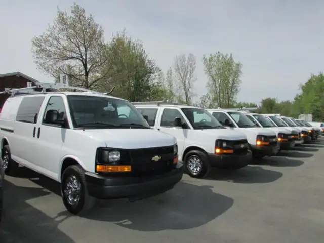 2025 GMC Savana CUBE 12 PIEDS ROUE SIMPLE 6.6 LITRES 117 KM / CA - Photo 37