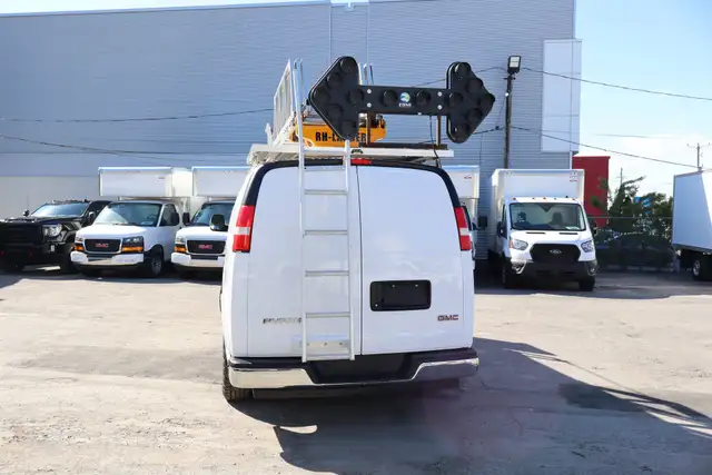 GMC Savana Cargo ALLONGÉ CARGO NACELLE RH38D ISOLÉ / 41.000 KM C - Photo 8