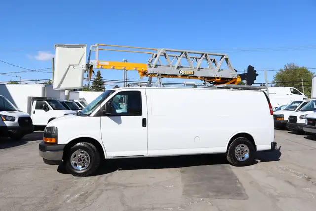 GMC Savana Cargo ALLONGÉ CARGO NACELLE RH38D ISOLÉ / 41.000 KM C - Photo 11