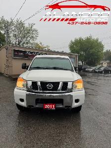 2011 Nissan Titan SV 4x4 King Cab LWB (CERTIFIED) - Photo 2