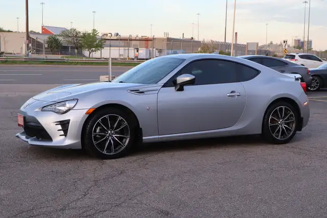 2017 Toyota 86 - Photo 3