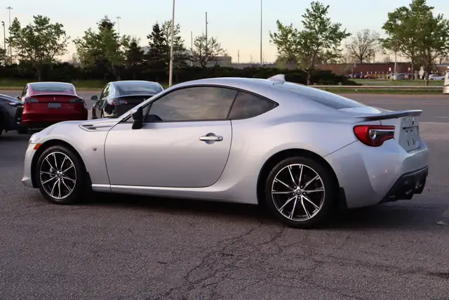 2017 Toyota 86 - Photo 5