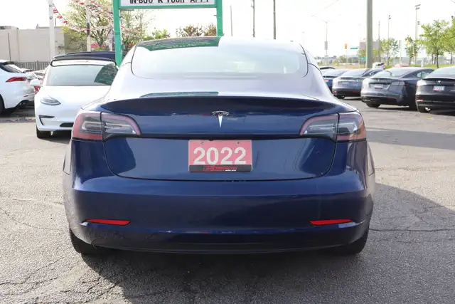 2022 Tesla Model 3 - Photo 6