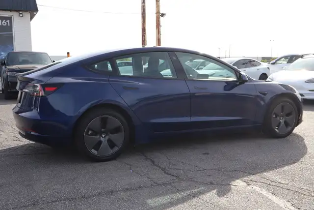 2022 Tesla Model 3 - Photo 7