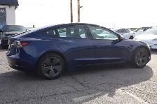 2022 Tesla Model 3 - Photo 7