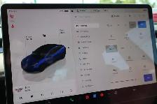 2022 Tesla Model 3 - Photo 18