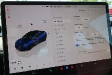 2022 Tesla Model 3 - Photo 19