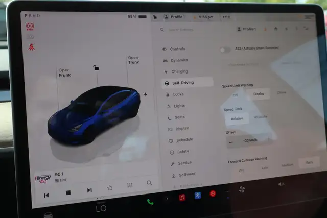 2022 Tesla Model 3 - Photo 22