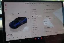 2022 Tesla Model 3 - Photo 22
