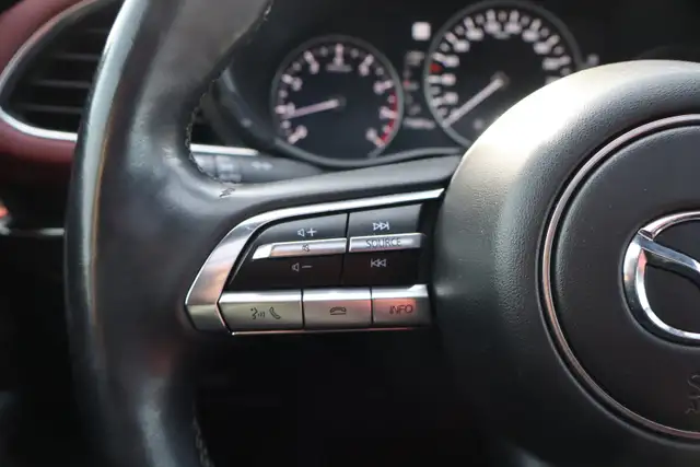2023 Mazda MAZDA3 - Photo 13