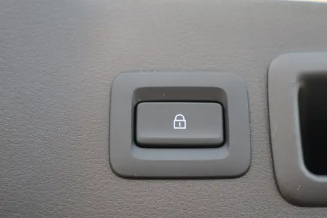 2023 Mazda MAZDA3 - Photo 35