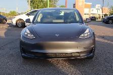 2023 Tesla Model 3 - Photo 2