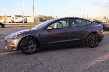 2023 Tesla Model 3 - Photo 3
