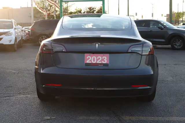 2023 Tesla Model 3 - Photo 6