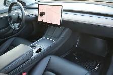 2023 Tesla Model 3 - Photo 11
