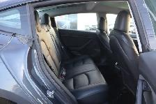 2023 Tesla Model 3 - Photo 12