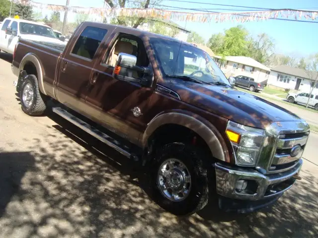 2012 Ford Super Duty F-350 SRW CREW CAB 4X4 LARIAT 6.7L DIESEL - Photo 4